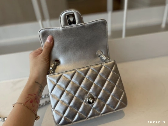 First Bag Ru BAG FLAP CHANEL 0824